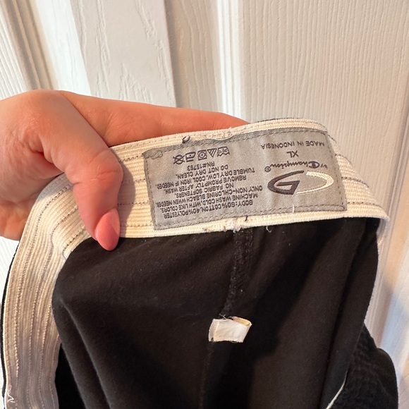 Athletic Shorts *SEE MEASUREMENTS - Picture 5 of 5